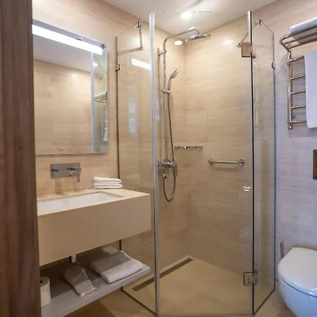 Hotel Premier Compass Odessa