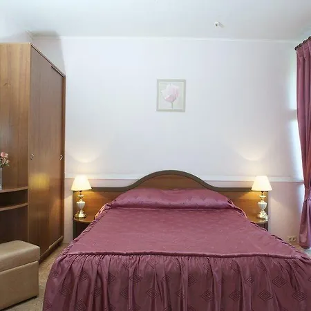 Hotel Premier Compass Odessa