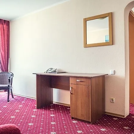 Hotel Premier Compass 3*