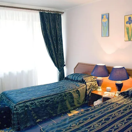 Premier Compass 3*