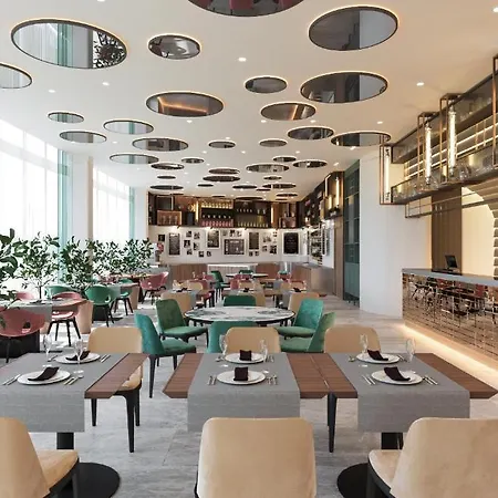 Premier Compass Hotel 3*