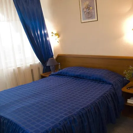 Hotel Premier Compass 3*
