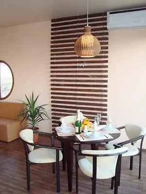 Hotel Premier Compass