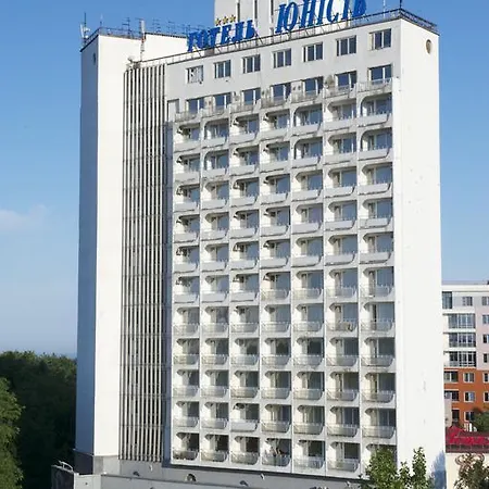 Premier Compass Hotel