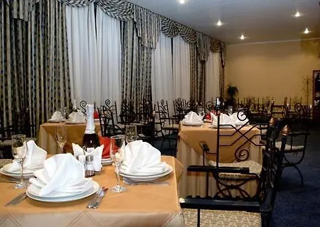 Premier Compass Hotel
